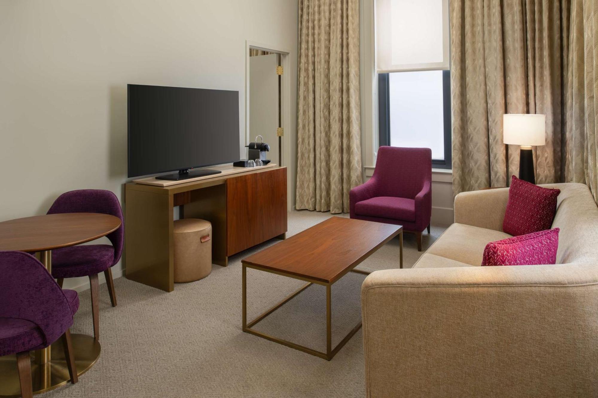 Hotel Savoy Kansas City, Tapestry Collection By Hilton Εξωτερικό φωτογραφία